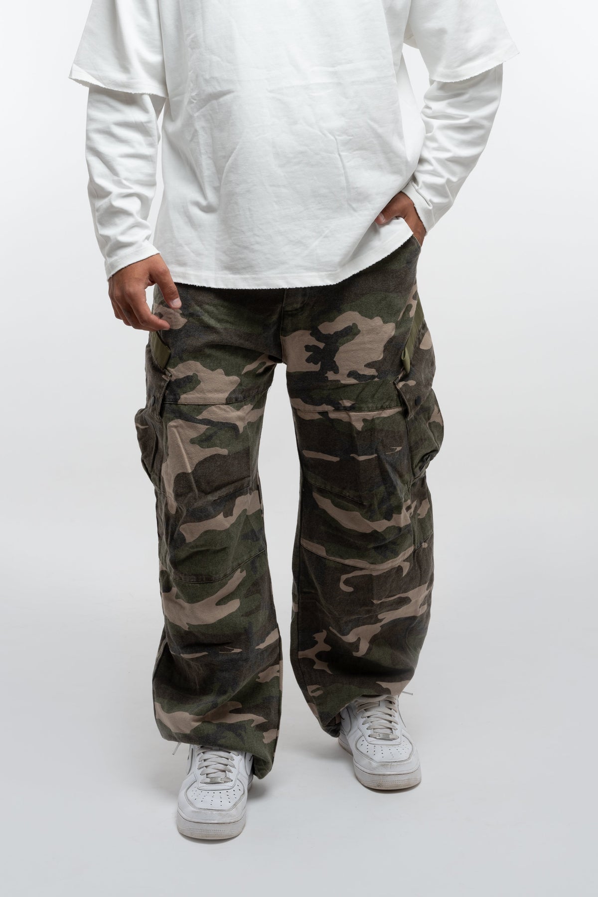 MILITARY CARGO PANTS