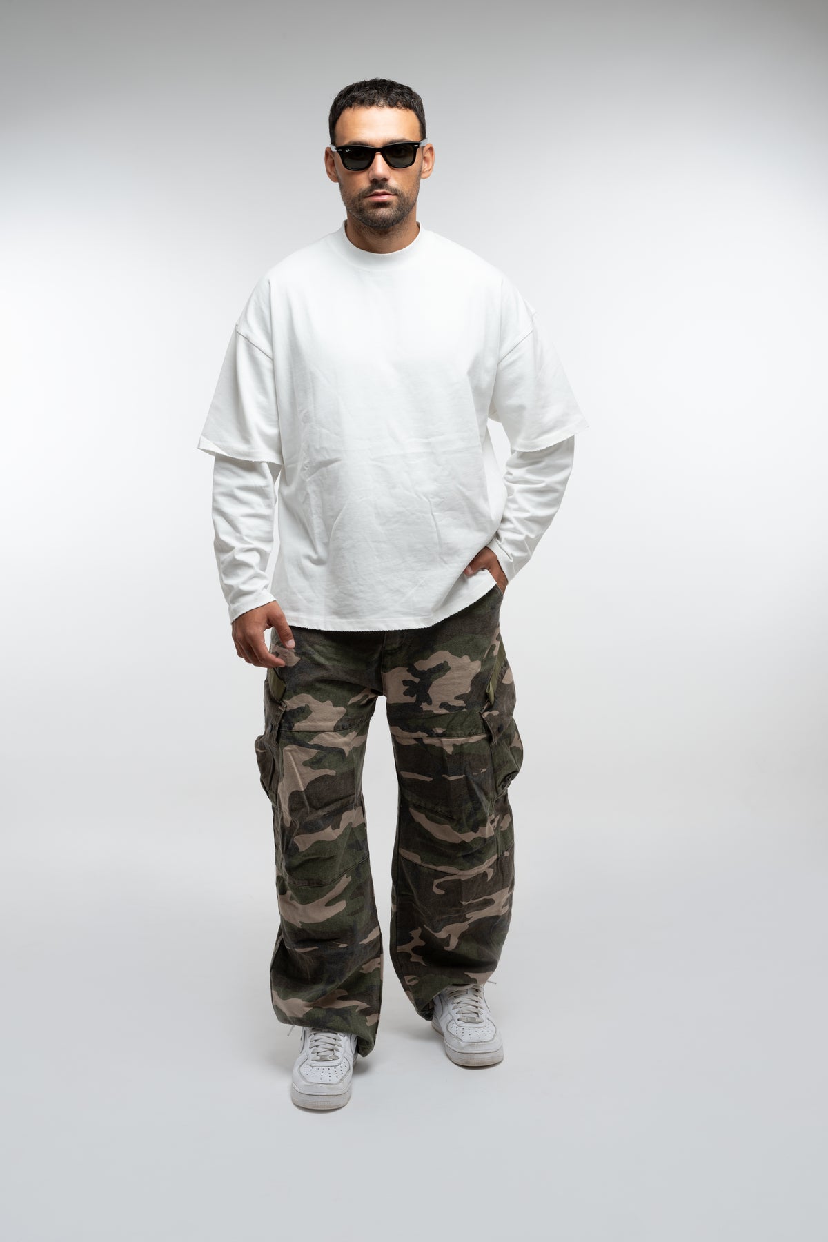 BASIC WHITE LONGESLEEVE