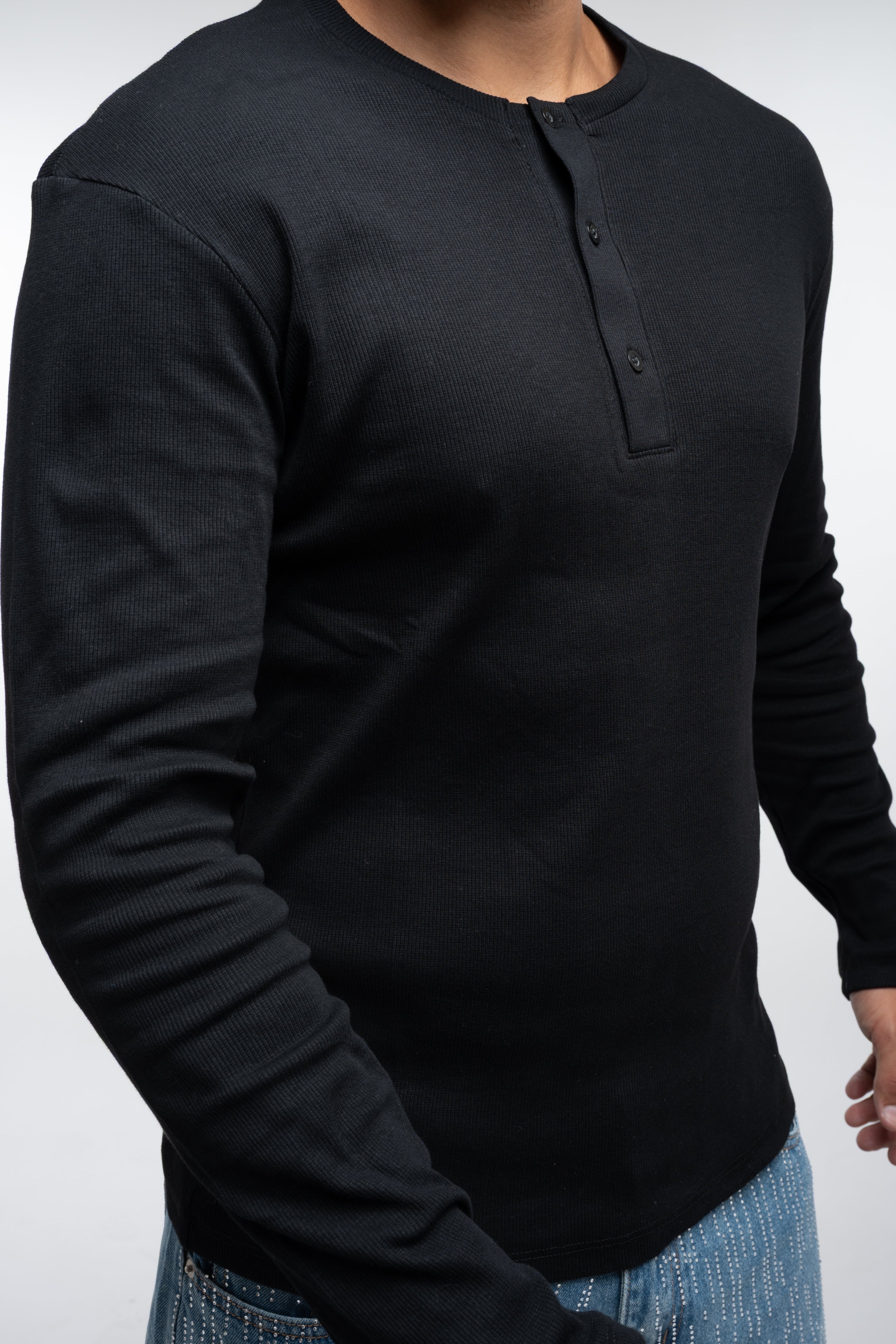 HENLEY LONGSLEEVE
