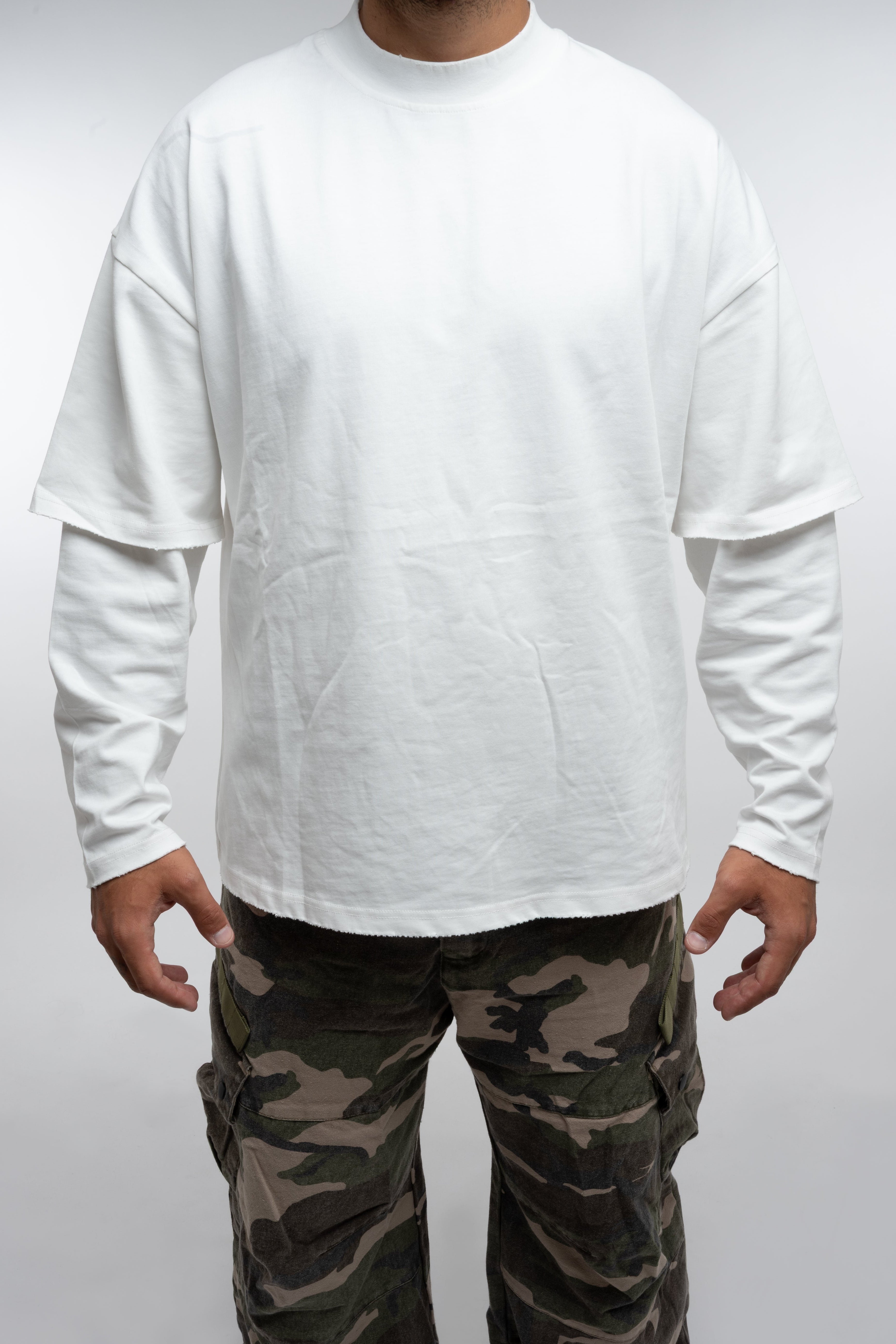 BASIC WHITE LONGESLEEVE