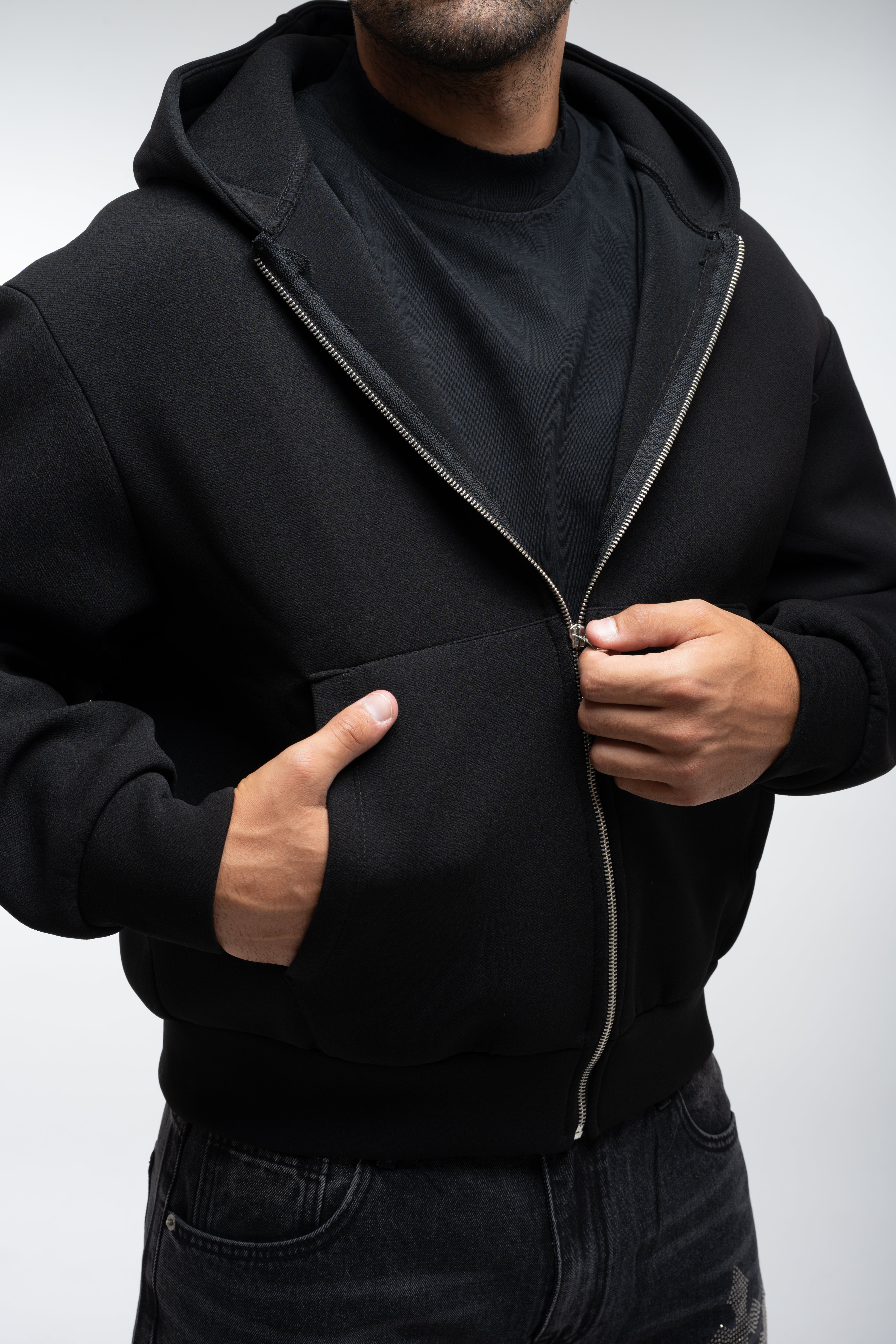 TECH ZIP HOODIE