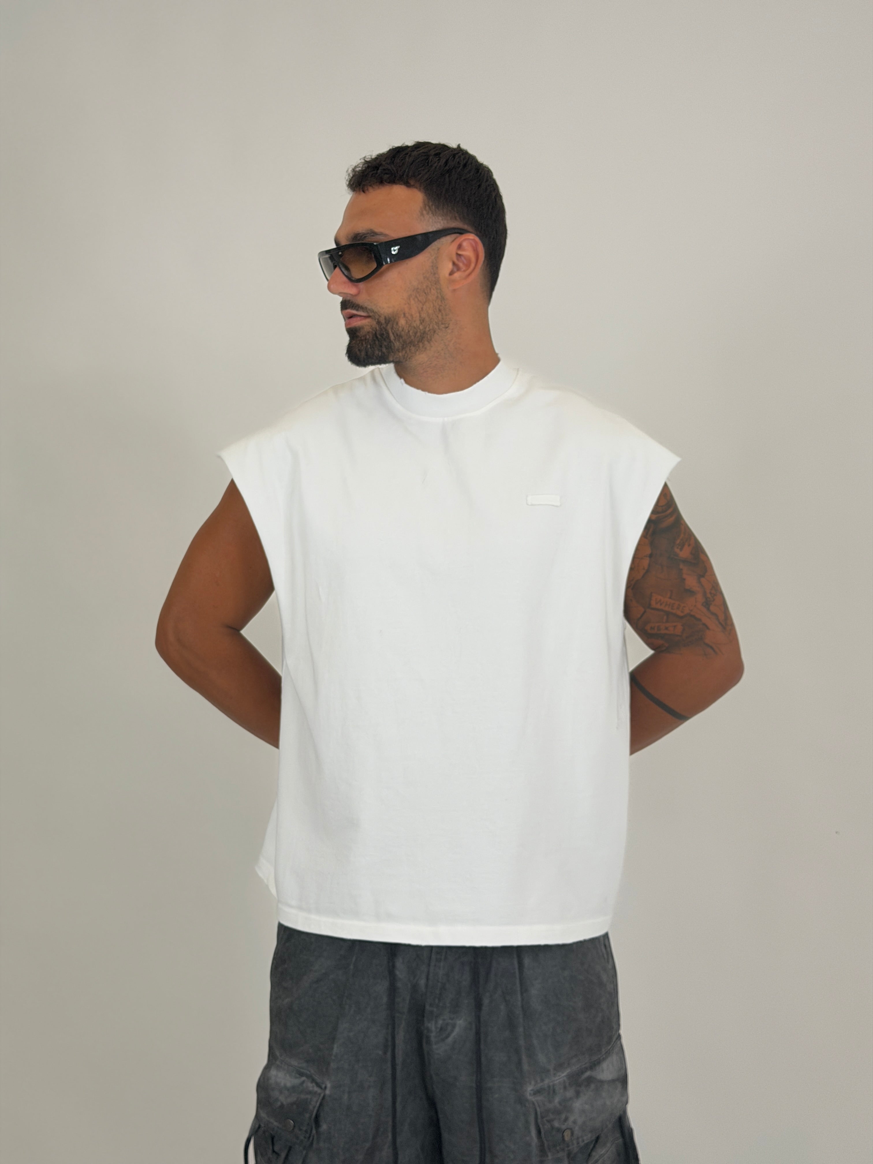 White Minimal Tank