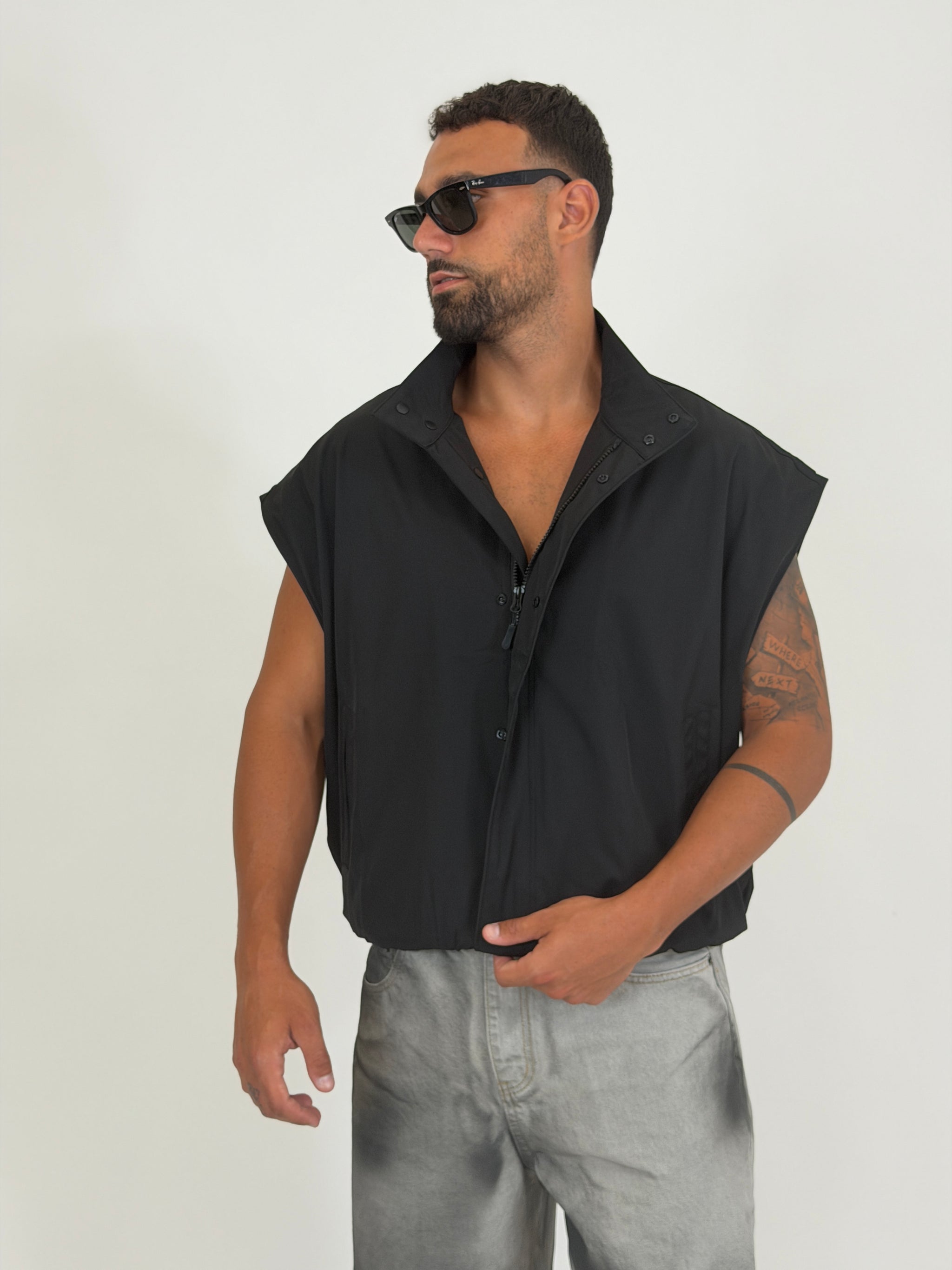 District Sleeveless Jacket